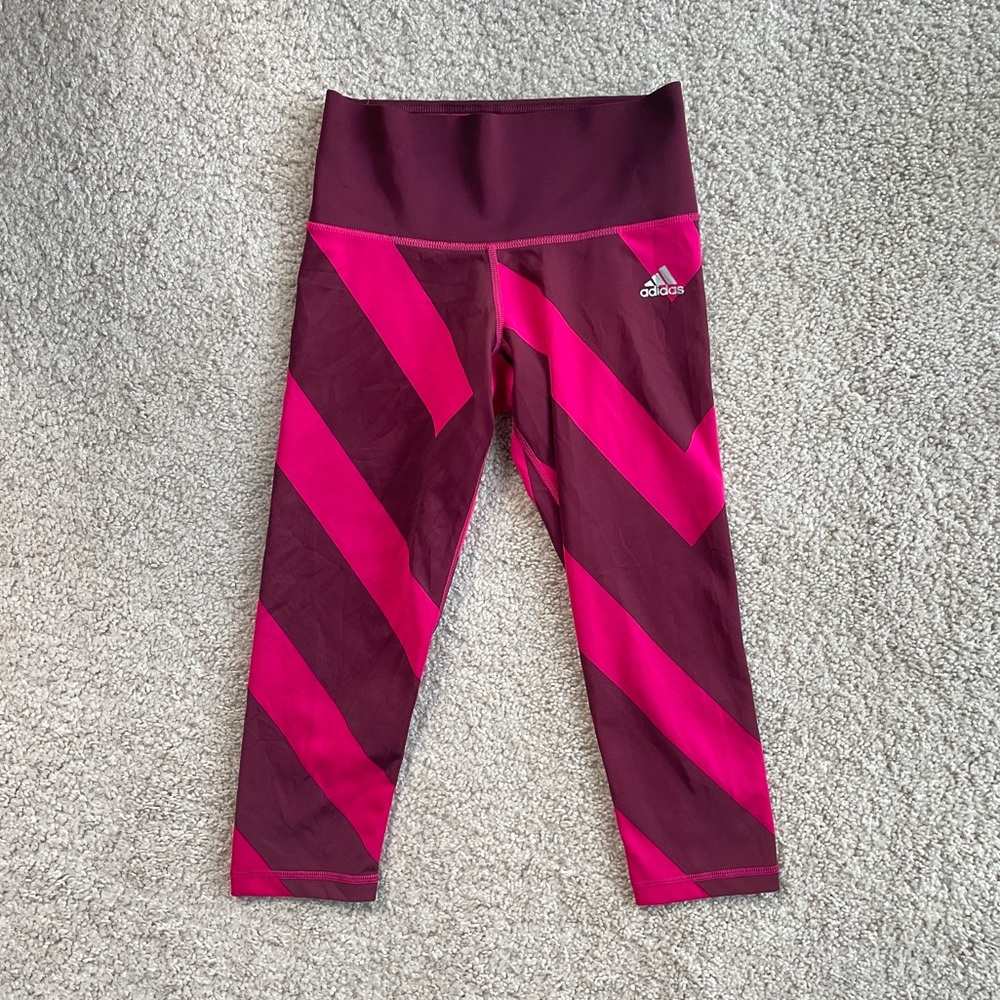 Adidas Climalite Performance Pink Maroon Striped Cropped Capri Leggings Size XS